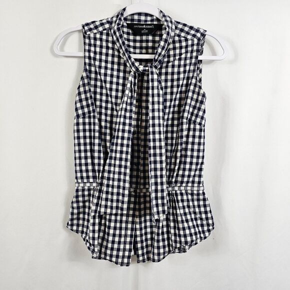 Normal Kamali Sleeveless Gingham Shirt in Blue/White - Size M - Picture 1 of 9
